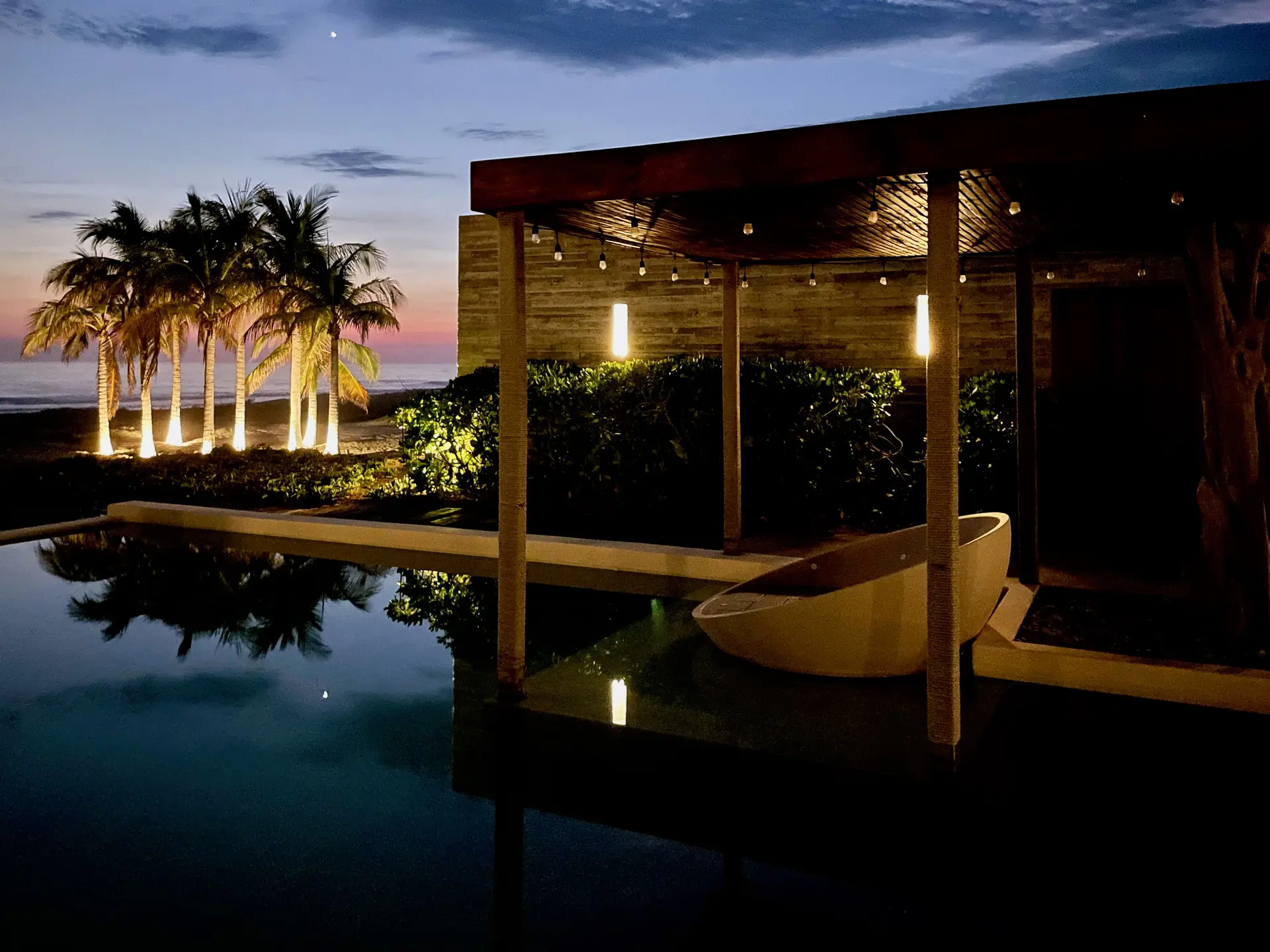 Cosa Cová Night Environment